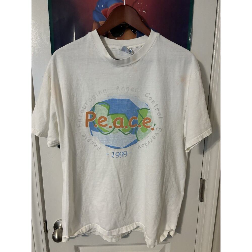 vintage P.E.A.C.E 1999 white earth day t-shirt size XL
